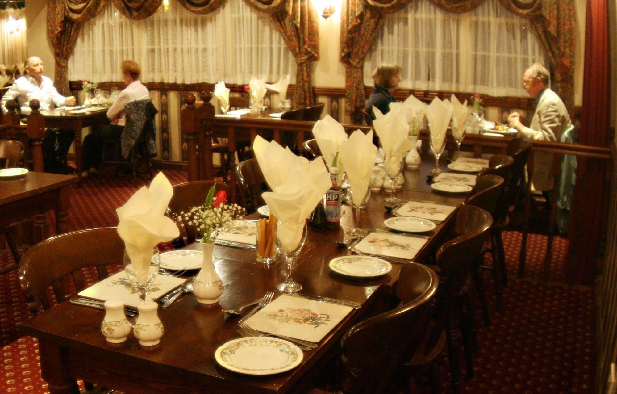 The Town & Country Lodge Dundry Екстер'єр фото