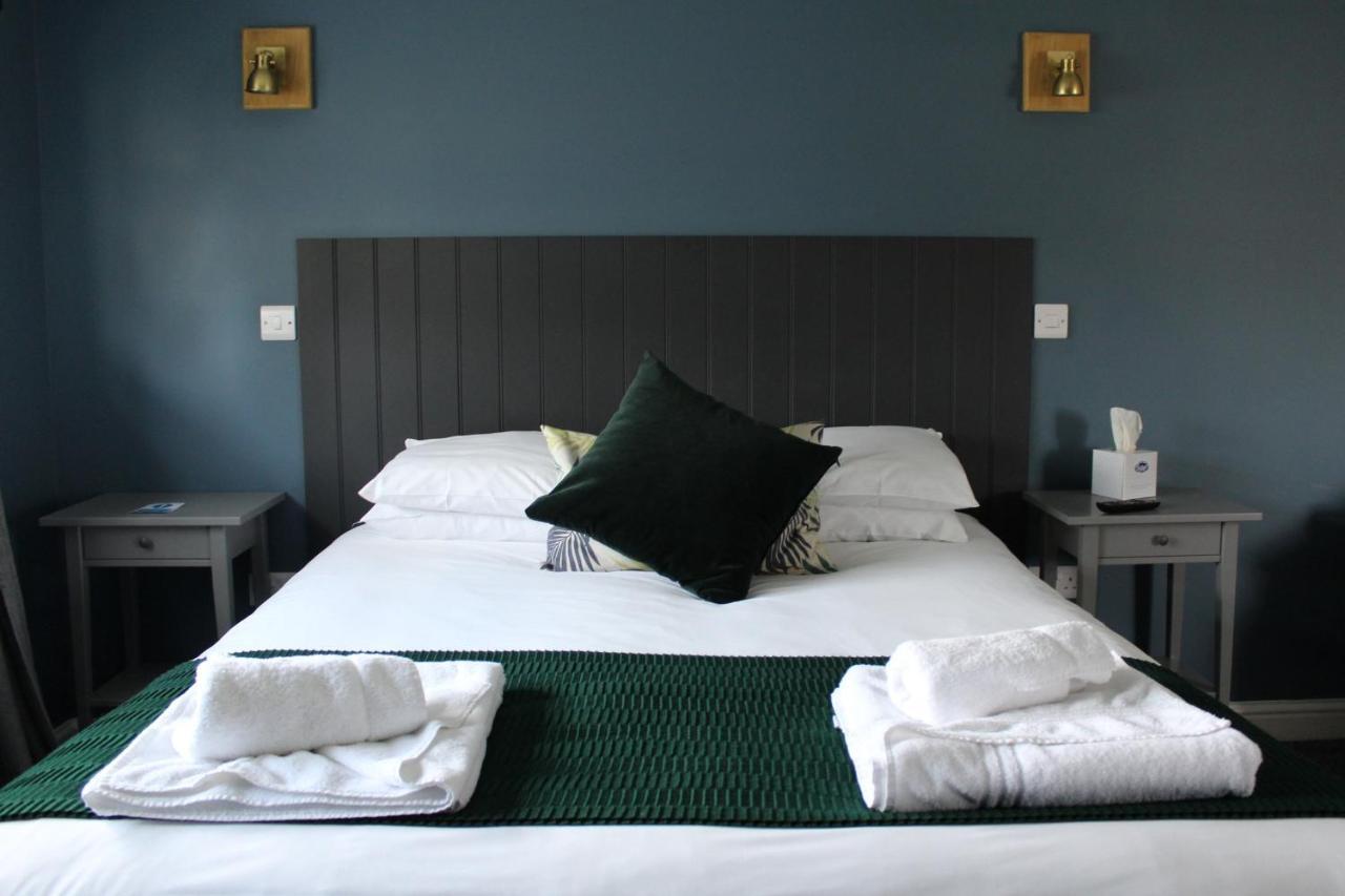 The Town & Country Lodge Dundry Екстер'єр фото
